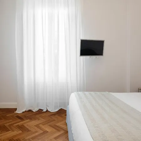 Santa Tecla Living Govone42 * ميلان