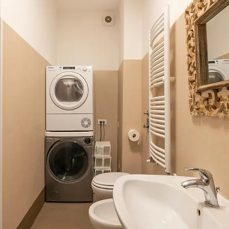 Santa Tecla Living Govone42 * ميلان